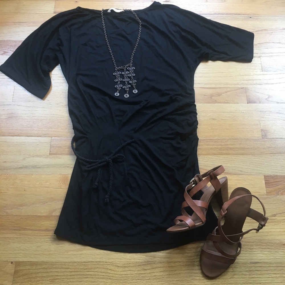 🌟SALE🌟Black jersey tunic dress